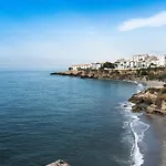 Πανσιόν Marissal By Dorobe Nerja