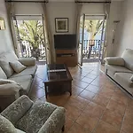 Πανσιόν Marissal By Dorobe Nerja
