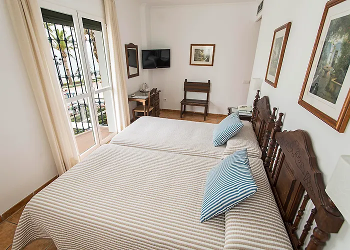 Pensionat Marissal By Dorobe Nerja