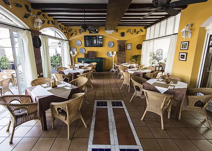 Pensionat Marissal By Dorobe Nerja