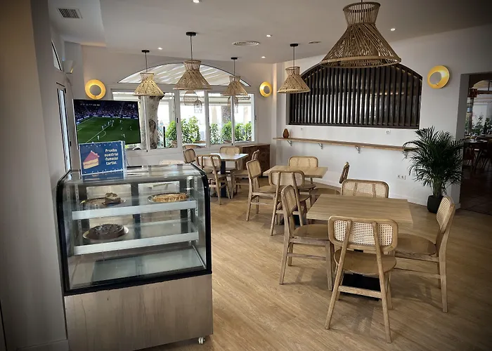 Pensionat Marissal By Dorobe Nerja